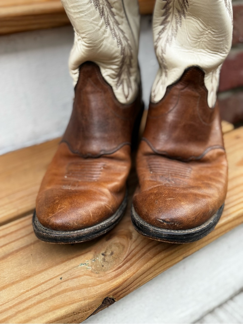 Olathe Boot Co. Two-Tone Cowboy Boots | Brown & Cream | Made in USA | Sz 9 - Picture 2 of 13